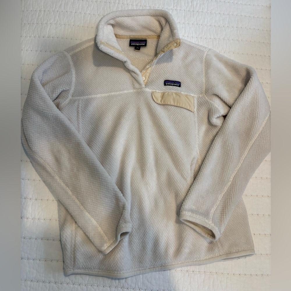 Patagonia Cream Fleece Pullover